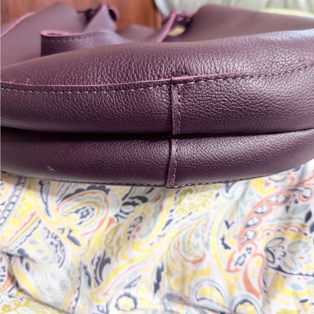 Portland Leather plum purple Olivia Shoulder Bag - Picture 9 of 16
